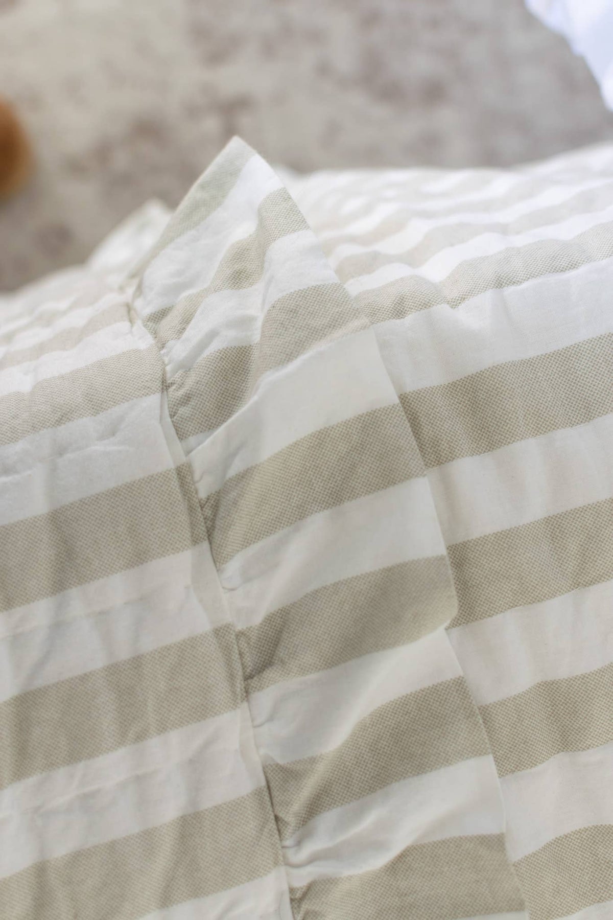 Ruffled Neutral Stripe Quilt – Cottage King