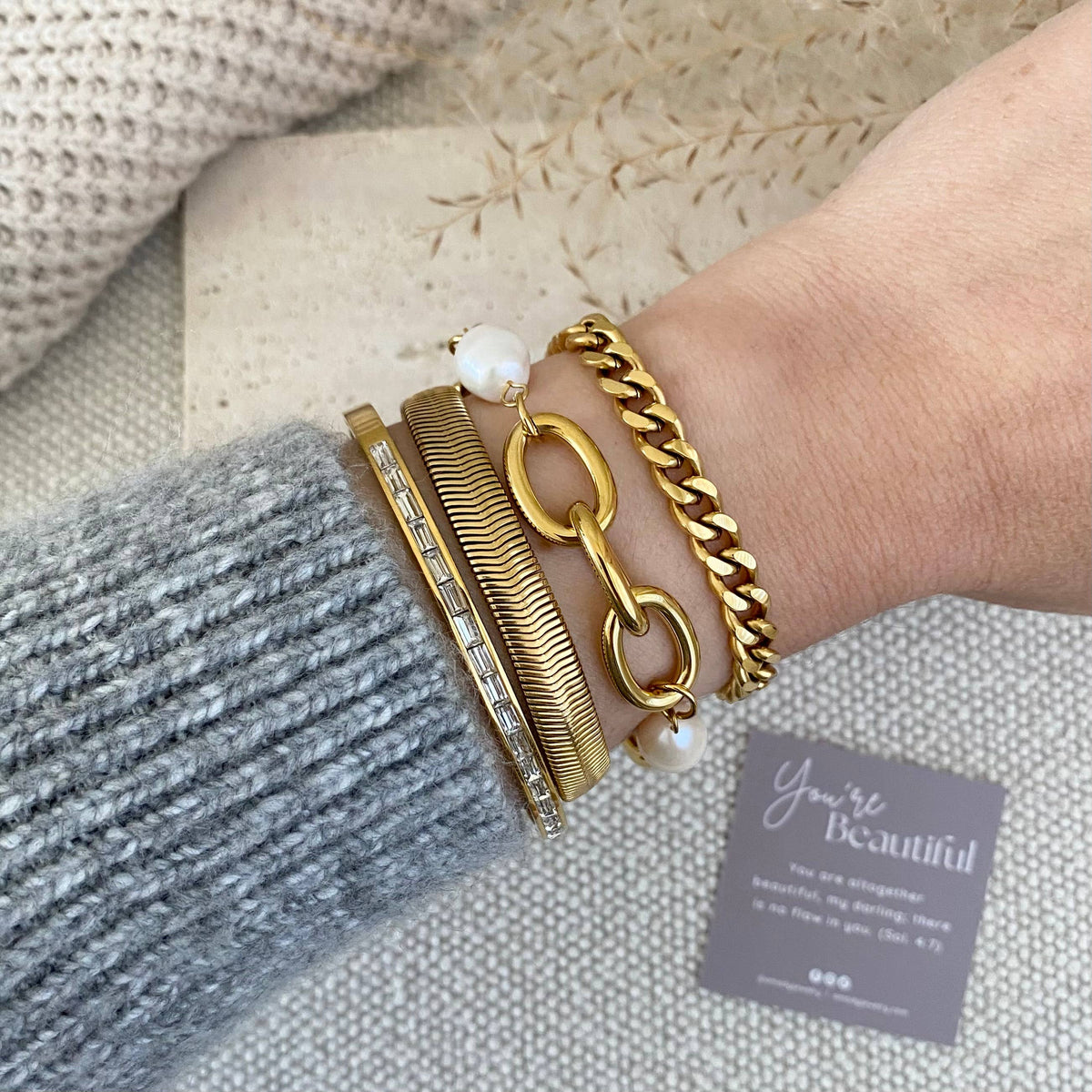 Oval Chain Big Pearl Bracelet 18k Gold Plated Stainless Steel