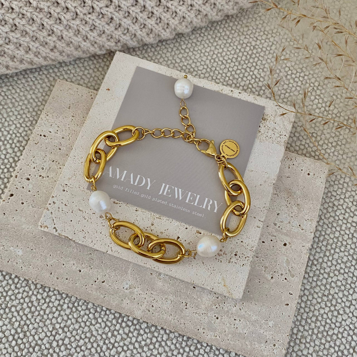 Oval Chain Big Pearl Bracelet 18k Gold Plated Stainless Steel