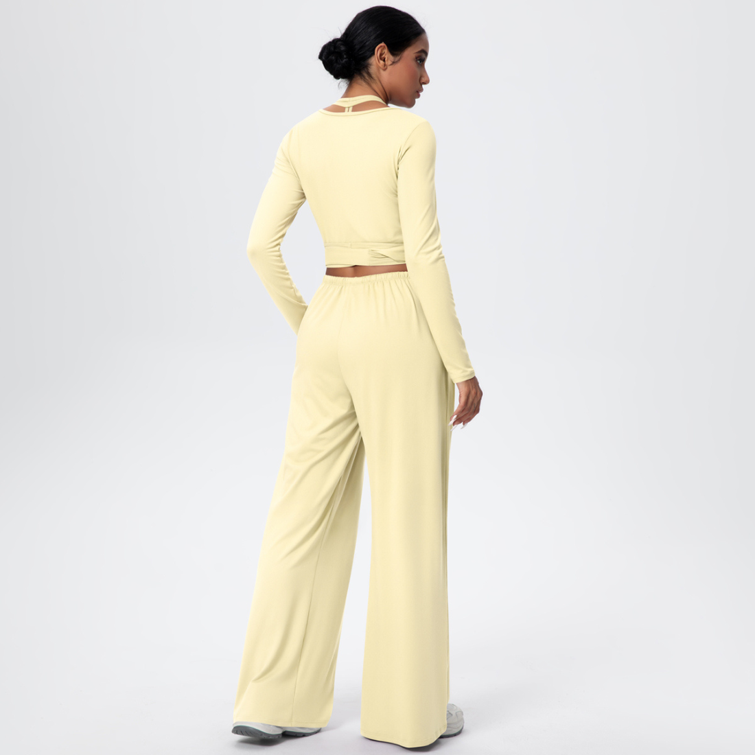 Women’S 3-Piece Set:Halterneck Top &Long Sleeves Top & Pants
